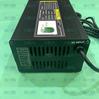 एम्पीयर 66.8V 6A लिथियम बैटरी चार्जर - मैग्नस