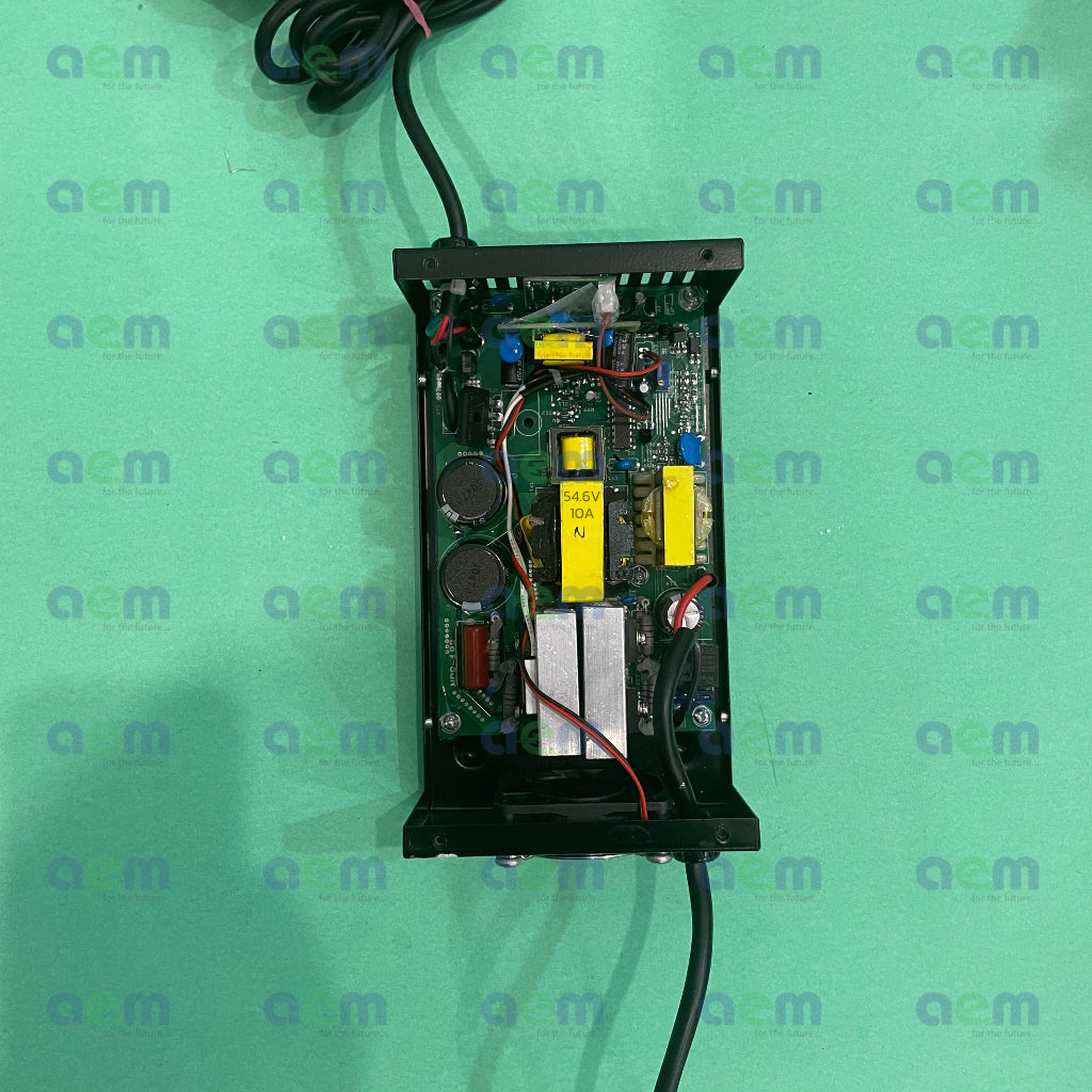 54.6V 10A Fast Lithium Battery Charger