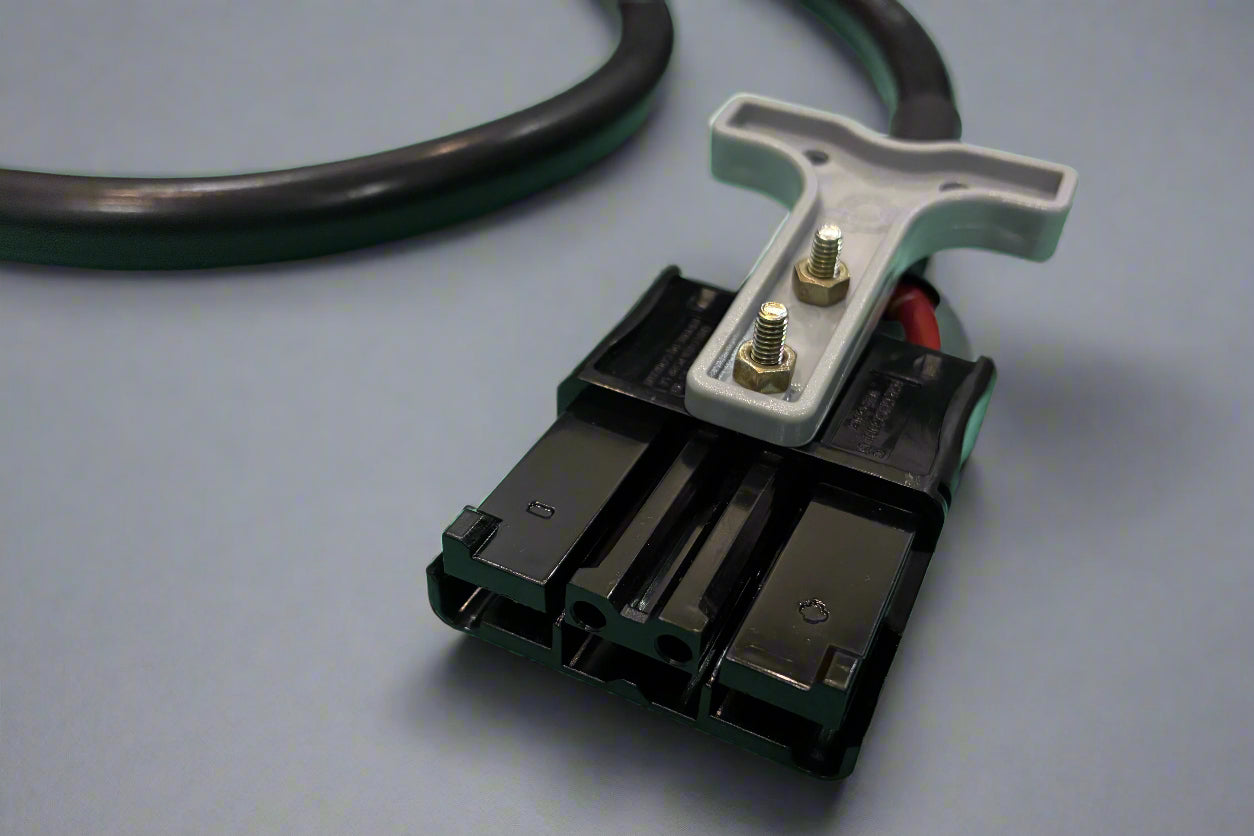 SB75 Connector with Charging Cable - Mahindra, Piaggio, Montra L5